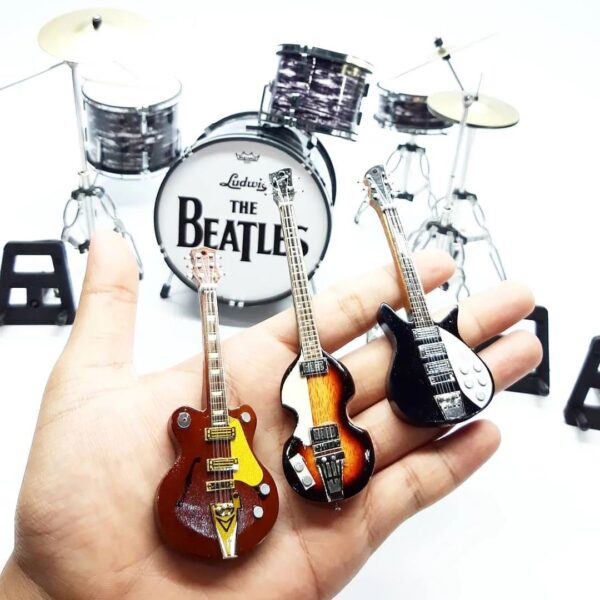Set de Instrumentos The Beatles en miniatura - Imagen 4